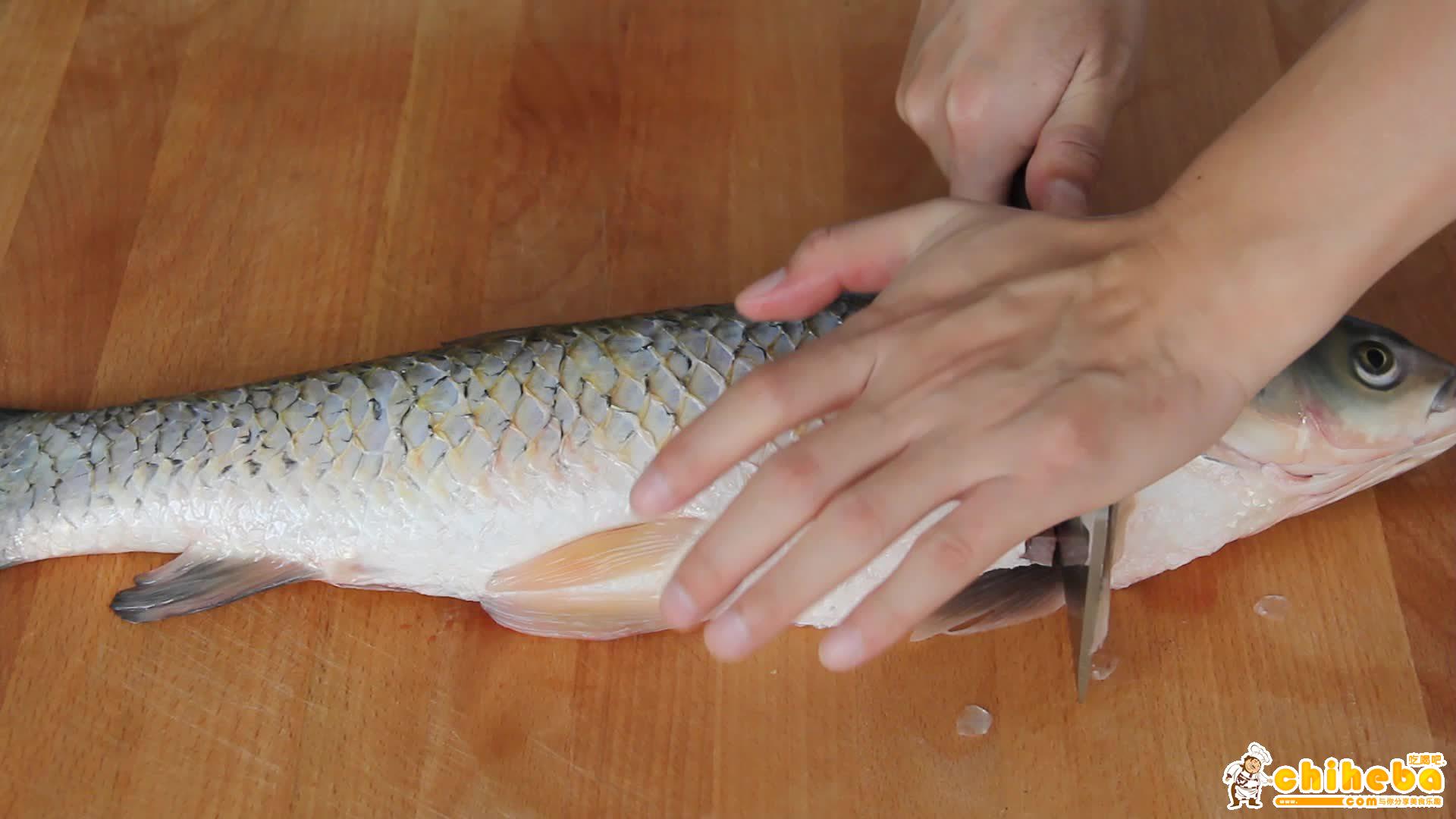 【小食刻 14】酸菜鱼的做法 步骤1